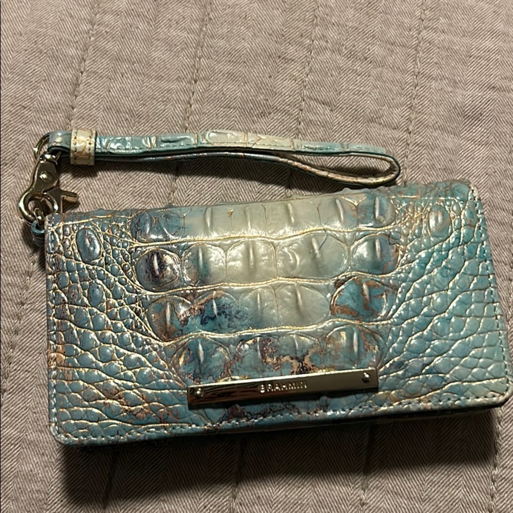 Brahmin wristlet